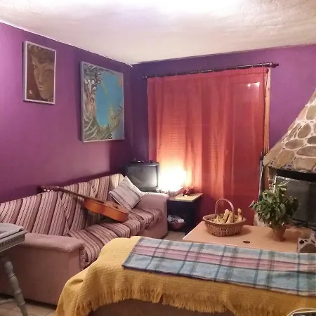 Traditional Apartment *